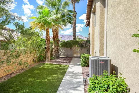 Exterior - 49070 Tango Ct, La Quinta, CA 92253 photo 8 of 13