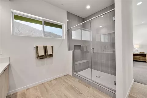 Bath - 714 Obsidian Loop E, Palm Springs, CA 92264 photo 1 of 3