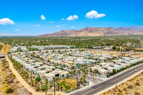View/Area - 714 Obsidian Loop E, Palm Springs, CA 92264 photo 1 of 4