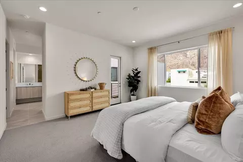 Bedroom - 714 Obsidian Loop E, Palm Springs, CA 92264 photo 1 of 5