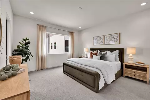 Bedroom - 714 Obsidian Loop E, Palm Springs, CA 92264 photo 2 of 5
