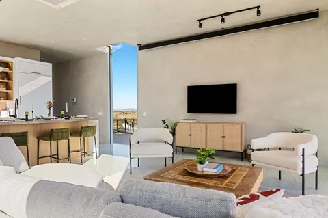 Living - 1824 Mountain Shadow Rd, Joshua Tree, CA 92252 photo 4 of 7