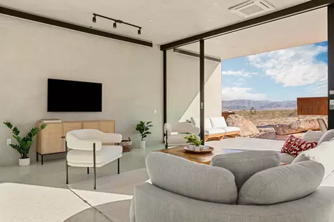 Living - 1824 Mountain Shadow Rd, Joshua Tree, CA 92252 photo 5 of 7