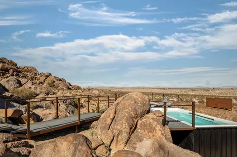 Exterior - 1824 Mountain Shadow Rd, Joshua Tree, CA 92252 photo 6 of 24