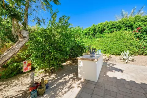 Exterior - 81660 Macbeth St, La Quinta, CA 92253 photo 7 of 9