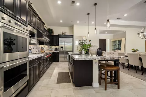 Kitchen - 81660 Macbeth St, La Quinta, CA 92253 photo 4 of 5