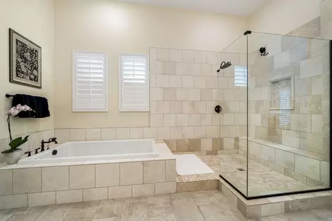 Bath - 81660 Macbeth St, La Quinta, CA 92253 photo 2 of 6