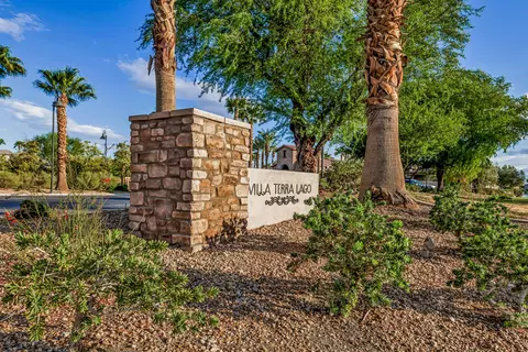 View/Area - 84280 Acqua Ct, Indio, CA 92203 photo 4 of 8