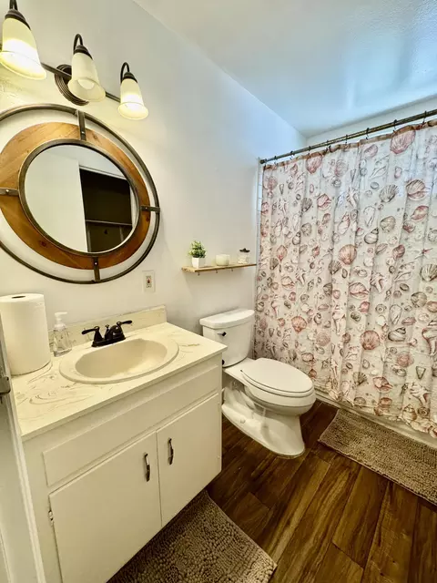 Bath - 369 N 10th St, Blythe, CA 92225 photo 6 of 6
