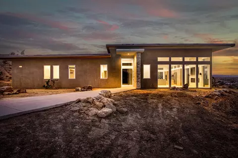 Exterior - 5098 Balsa Ave, Yucca Valley, CA 92284 photo 7 of 20