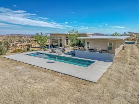 Exterior - 5098 Balsa Ave, Yucca Valley, CA 92284 photo 4 of 20