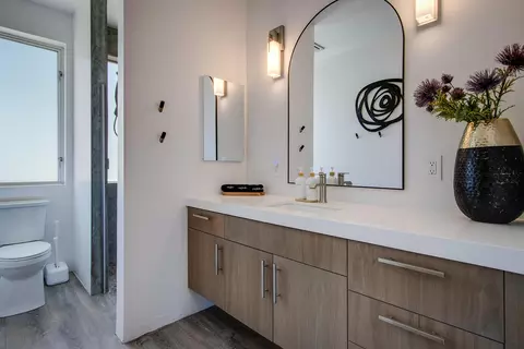 Bath - 5098 Balsa Ave, Yucca Valley, CA 92284 photo 5 of 8