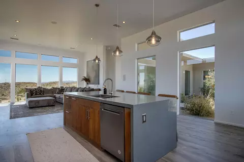 Kitchen - 5098 Balsa Ave, Yucca Valley, CA 92284 photo 4 of 4