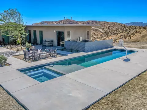Exterior - 5098 Balsa Ave, Yucca Valley, CA 92284 photo 3 of 20