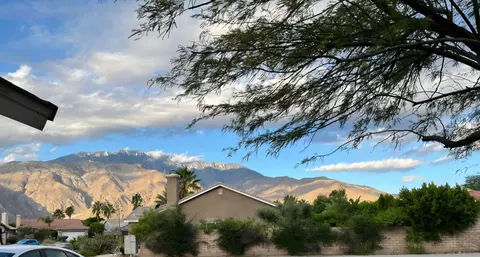 2322 Shannon Way, Palm Springs, CA 92262
