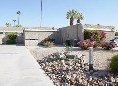 1880 Tamarisk Rd, Palm Springs, CA 92262