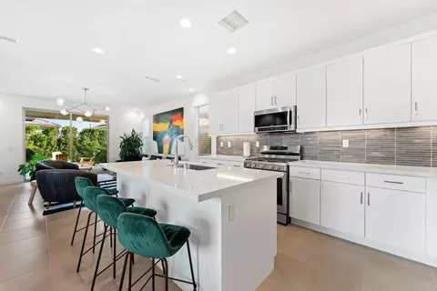Kitchen - 35782 Mccarthy St, Palm Desert, CA 92211 photo 2 of 5
