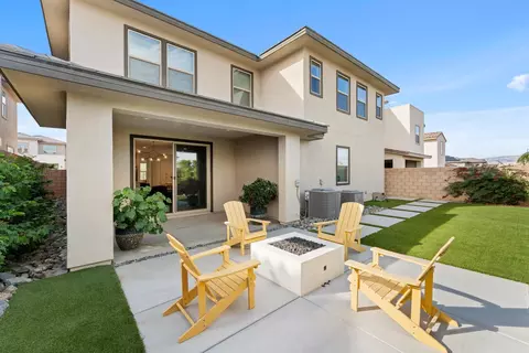 Exterior - 35782 Mccarthy St, Palm Desert, CA 92211 photo 4 of 9