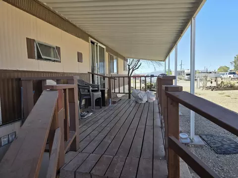 Exterior - 9554 Avenue E, Bombay Beach, CA 92257 photo 4 of 23