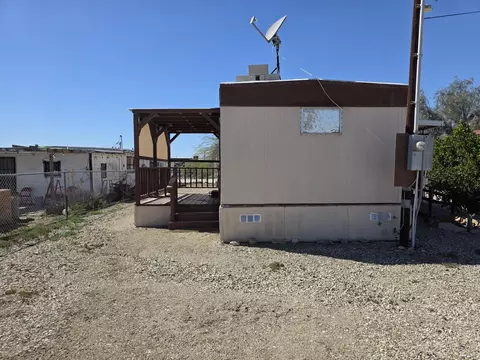 Exterior - 9554 Avenue E, Bombay Beach, CA 92257 photo 16 of 23