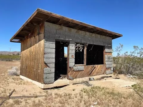 Other - 216 Jesse Rd, Landers, CA 92285 photo 2 of 20