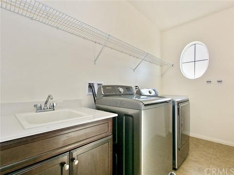 2811 E Via Terrano, Ontario, CA 91764 photo 27