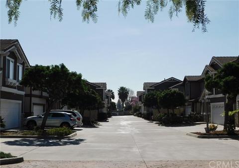 113 Peppertree Ln, Monrovia, CA 91016 photo 4