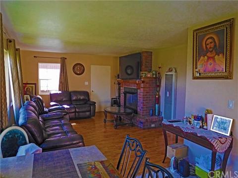 8280 Emerald Ave, Fontana, CA 92335 photo 4