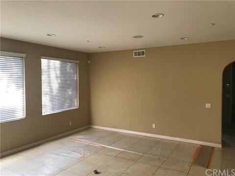 15890 Nuaimi Ln, Fontana, CA 92336 photo 6