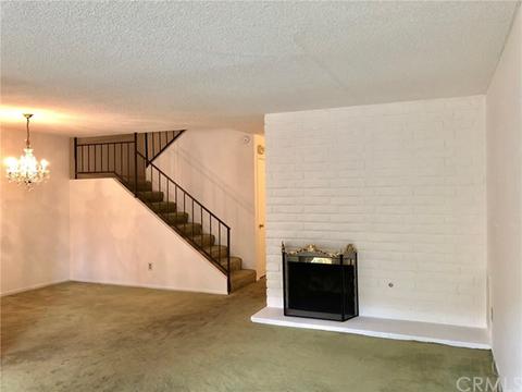 8021 Canby Ave #2, Reseda, CA 91335 photo 4