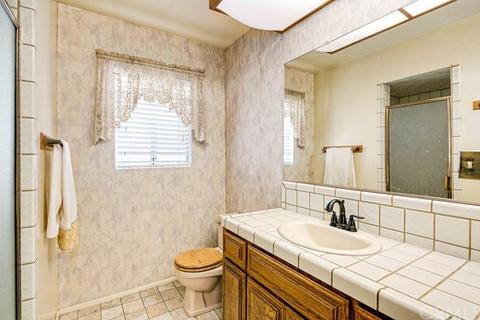 11817 Patton Rd, Downey, CA 90241 photo 19