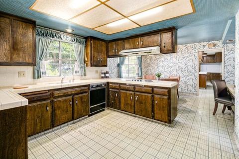 379 Sharon Rd, Arcadia, CA 91007 photo 15