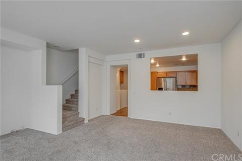 642 E Walnut St, Pasadena, CA 91101 photo 5