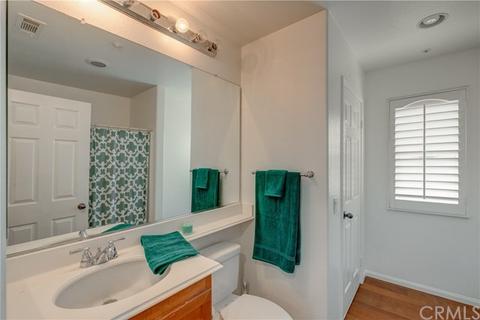 642 E Walnut St, Pasadena, CA 91101 photo 14