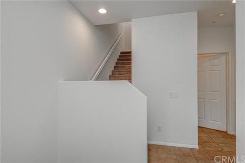 642 E Walnut St, Pasadena, CA 91101 photo 3