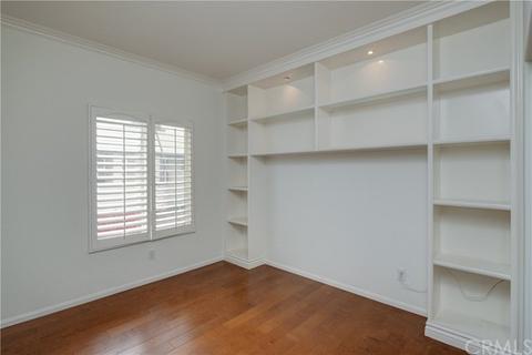 642 E Walnut St, Pasadena, CA 91101 photo 13