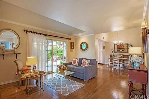 235 E Chestnut Ave #M, Monrovia, CA 91016 photo 3