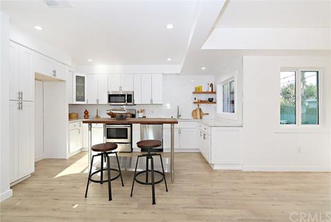 530 Devirian Pl, Altadena, CA 91001 photo 9