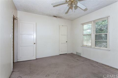 560 Hickory Ln, Pasadena, CA 91103 photo 14