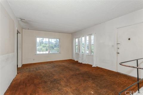560 Hickory Ln, Pasadena, CA 91103 photo 5