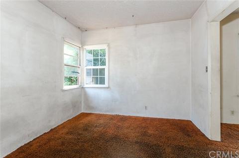 560 Hickory Ln, Pasadena, CA 91103 photo 7