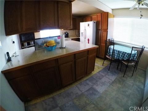 124 Aristotle St, Simi Valley, CA 93065 photo 4