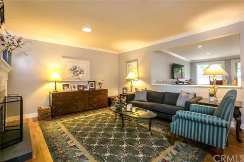 1900 Amber Ln, Burbank, CA 91504 photo 5