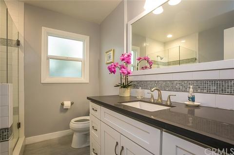 1900 Amber Ln, Burbank, CA 91504 photo 28