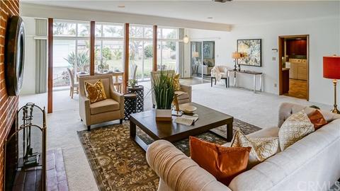 8530 Sharp Ave, Sun Valley, CA 91352 photo 2