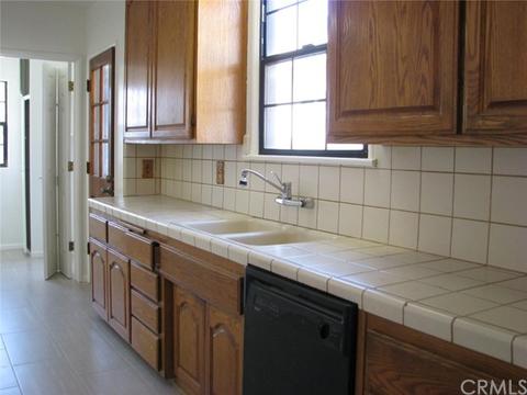 2230 N 6th St, Burbank, CA 91504 photo 4