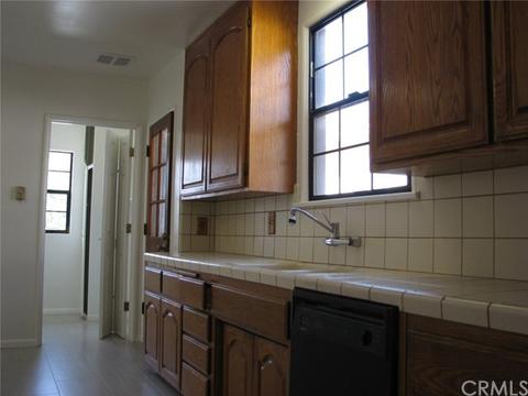 2230 N 6th St, Burbank, CA 91504 photo 5