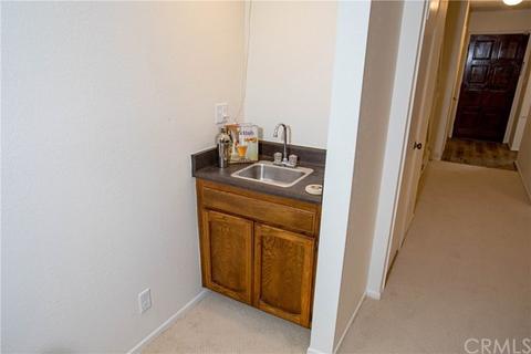 545 E Cypress Ave #C, Burbank, CA 91501 photo 8