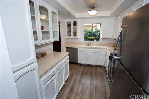 545 E Cypress Ave #C, Burbank, CA 91501 photo 2