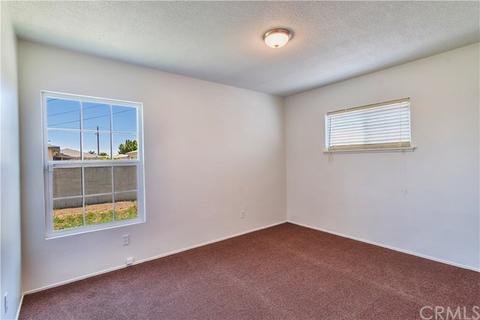 408 S Cliveden Ave, Compton, CA 90220 photo 10